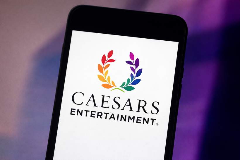 Caesars Shares Dip Amidst Rival Takeover Offers
